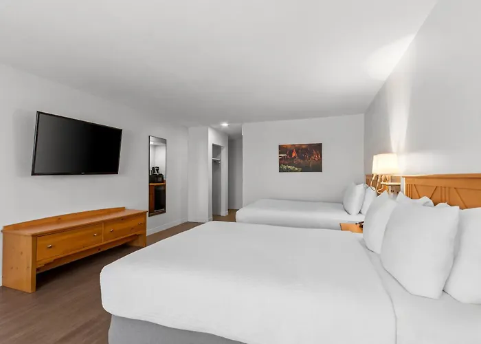 Red Lion & Newly Renovated Hotel Goodyear