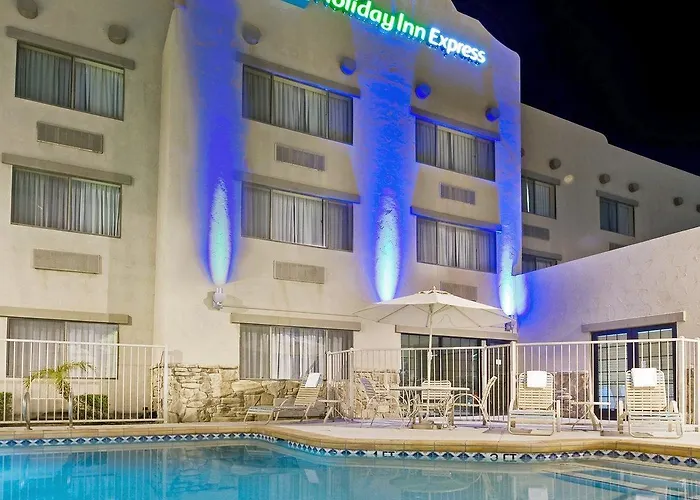 Red Lion & Newly Renovated Hotel