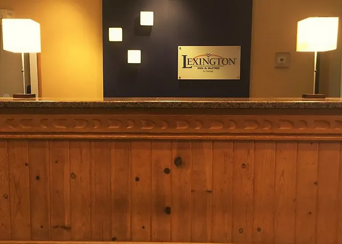 Red Lion & Newly Renovated 3* Goodyear